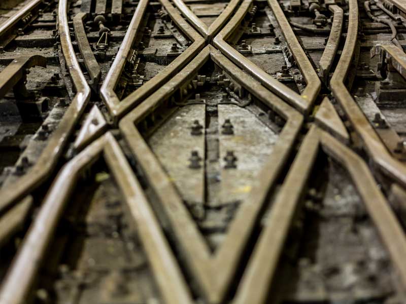 ride-mail-rail